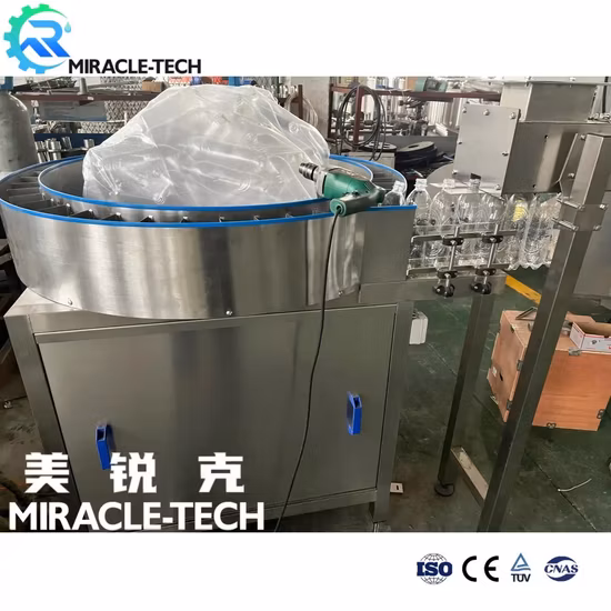 Chaîne de production remplissante remplissante remplissante d'emballage de liquide de jus de fruit mis en bouteille complètement automatique